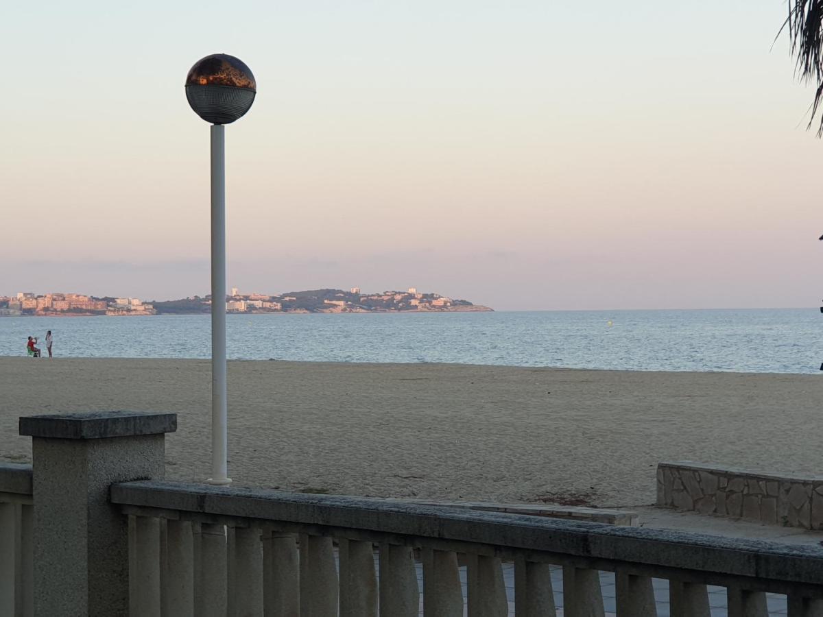 Apartamento 1ª Linea De Mar Cambrils Vilafortuny Bagian luar foto